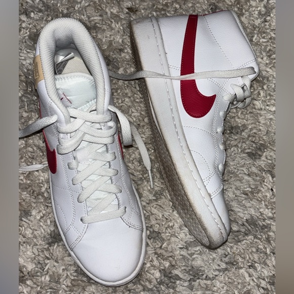 Nike Court Royale 2 Mid White Red High Top Sneakers CT1725-101 Womens Size 8 EUC - Picture 4 of 5
